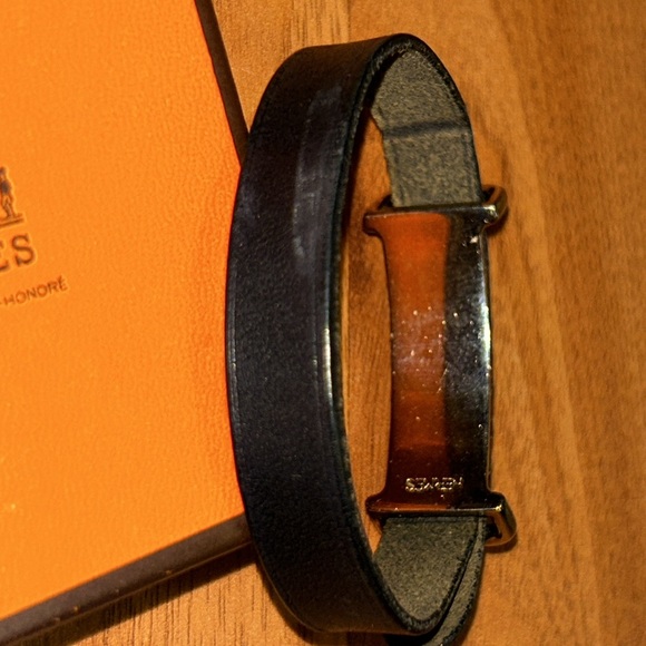 Authentic Hermes Hapi Leather Bracelet - Picture 9 of 15